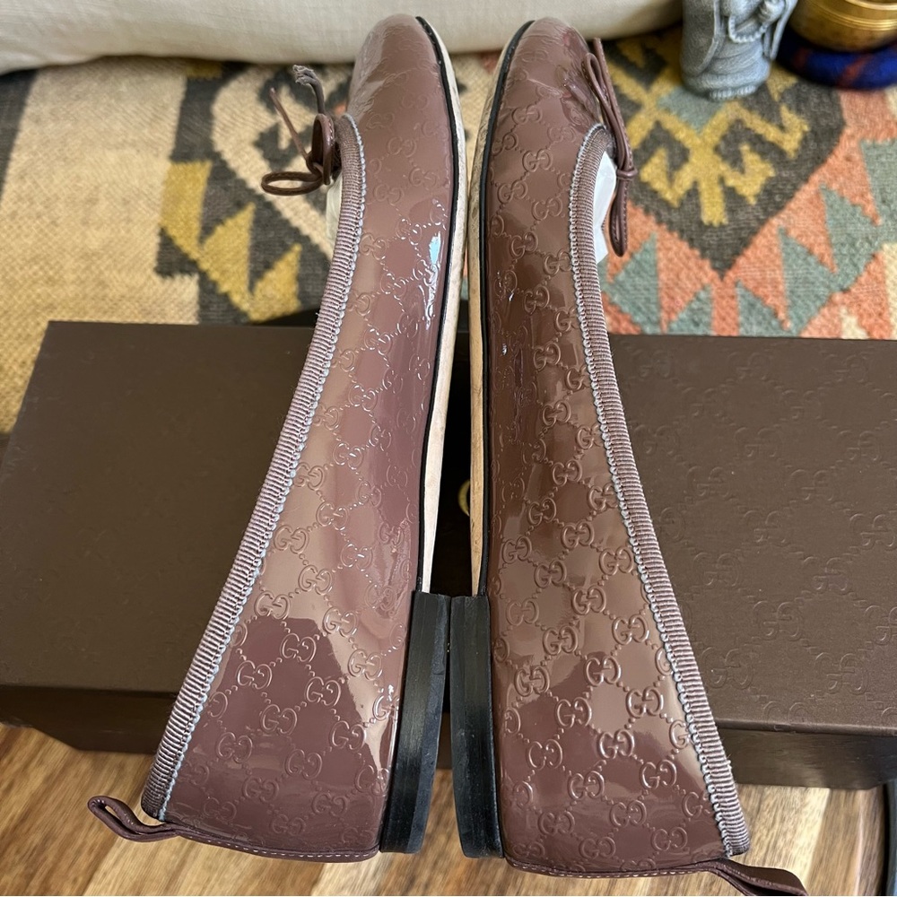 GUCCI Vernice Micro Guccissima Bow Accent Pump Flats 38 US8 In Box - Picture 10 of 17